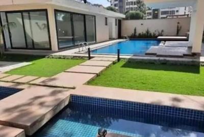 2 Bed Apartment with En Suite in Lavington - 4