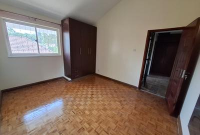 4 Bed House with En Suite in Kilimani - 4