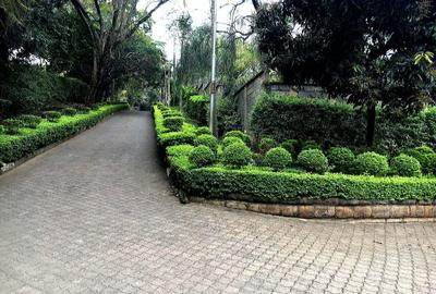 5 Bed Villa with En Suite in Muthaiga