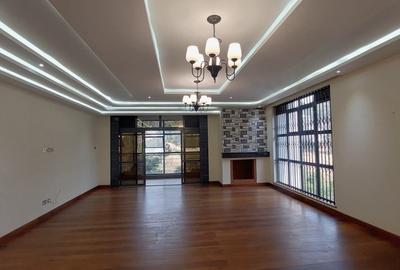 7 Bed Townhouse with En Suite in Nyari