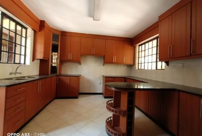 5 Bed Townhouse with Staff Quarters in Kileleshwa