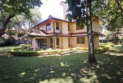 4 Bed House with En Suite in Runda