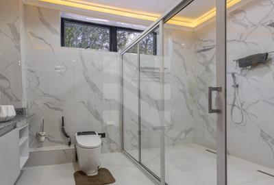 7 Bed House with En Suite in Karen - 2