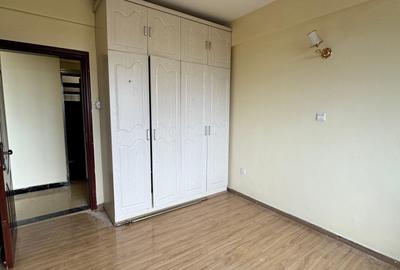 3 Bed Apartment with En Suite in Kilimani - 4