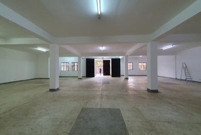 4,250 ft² Warehouse with Service Charge Included at Road A - 4