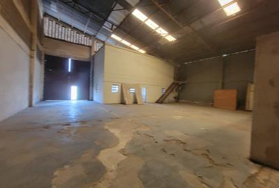10,000 ft² Warehouse in Kitengela