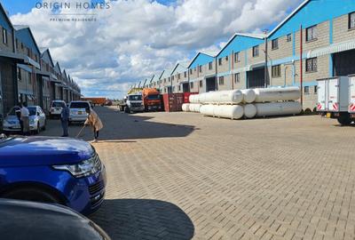 228,500 ft² Warehouse with Service Charge Included at Eastern Bypass