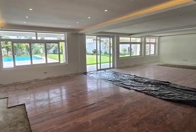 5 Bed House with En Suite at Runda Road - 4