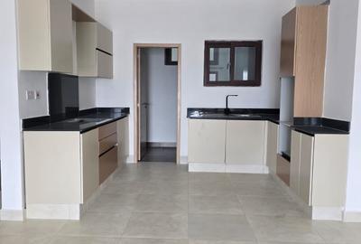 3 Bed Apartment with En Suite at 2Nd Avenue - 3