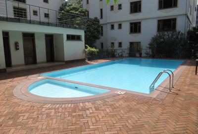 4 Bed Apartment with En Suite at Riverside Drive