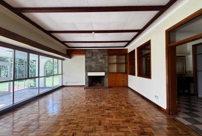 5 Bed House with En Suite in Thigiri