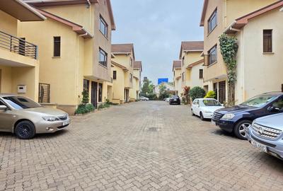 4 Bed Townhouse with En Suite at Amboseli - 2