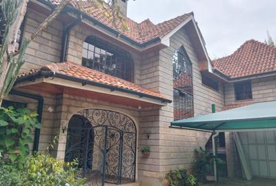 5 Bed Townhouse with En Suite in Lavington