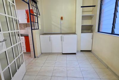 3 Bed Apartment with En Suite in Lavington - 4