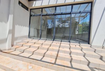 5 Bed Townhouse with En Suite at Lavington Green - 3