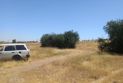 23 ac Land in Isinya