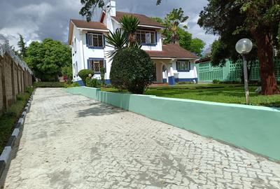 4 Bed House with En Suite at Runda