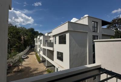 5 Bed Townhouse with En Suite at Manyani East - 2