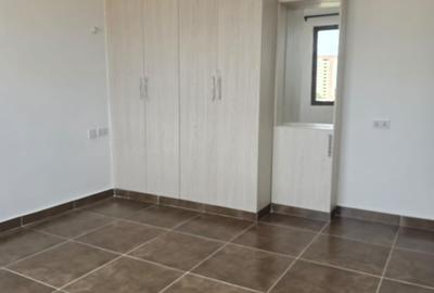 2 Bed Apartment with En Suite in Parklands
