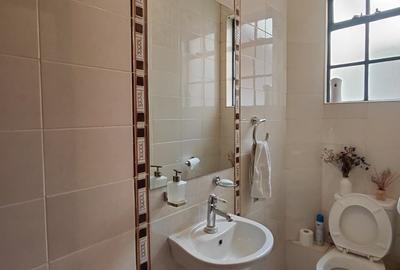 Serviced 2 Bed Apartment with En Suite in Westlands Area - 4