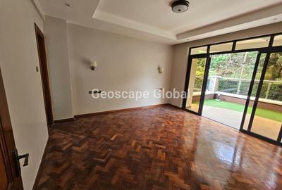 4 Bed House with En Suite in Riverside