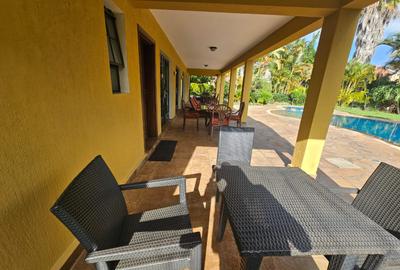 4 Bed House with En Suite in Runda