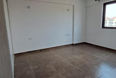 3 Bed Apartment with En Suite in Rhapta Road