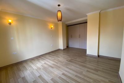 3 Bed Apartment with En Suite in Kileleshwa