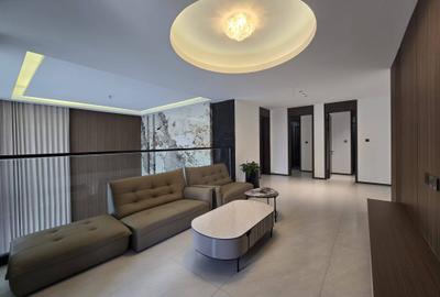 5 Bed Townhouse with En Suite at Lavington - 3