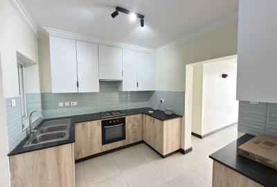 3 Bed Apartment with En Suite at Mombasa Road - 4