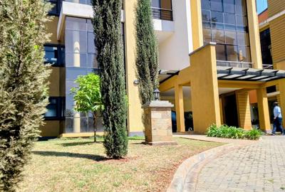 5 Bed Villa with En Suite in Lavington