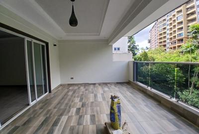 3 Bed Apartment with En Suite at Riverside Drive - 4