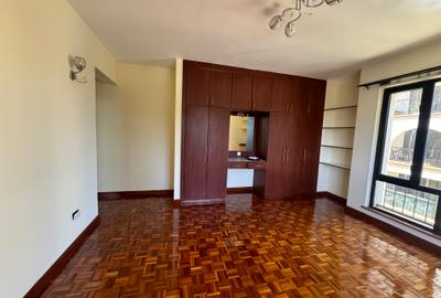 2 Bed Apartment in Kilimani - 3