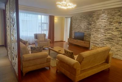 Serviced 2 Bed Apartment with En Suite at Chaka Rd