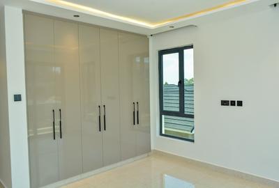 5 Bed Townhouse with Staff Quarters in Tatu City - 3