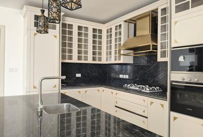 4 Bed Apartment with En Suite at General Mathenge - 4