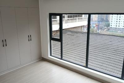 2 Bed Apartment with En Suite in Kilimani - 4