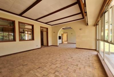 4 Bed House with En Suite at Old Kitisuru
