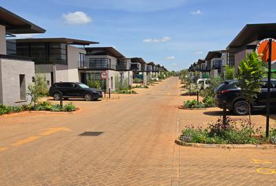 4 Bed Townhouse with En Suite in Runda - 4