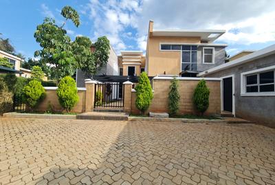 5 Bed Townhouse with En Suite at Karen