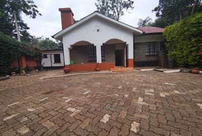 2 Bed House with Garden in Runda