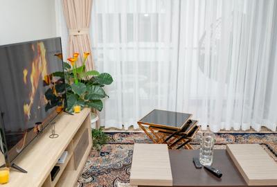 Serviced 2 Bed Apartment with En Suite at Red Hill - 4