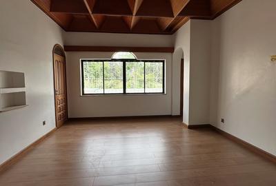 Office with Service Charge Included at Mandera Road - 4