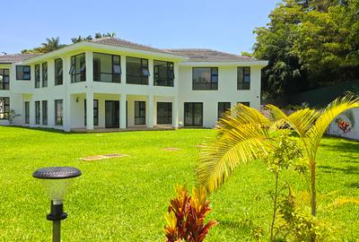 10 Bed House with En Suite at Runda Road - 2