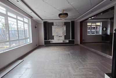 4 Bed House in Membley - 4