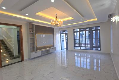 5 Bed Townhouse with En Suite at Mugutha - 3