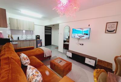 Serviced 1 Bed Apartment with En Suite at Grand Midtown Apartments - 4