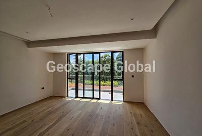 5 Bed House with En Suite in Kitisuru