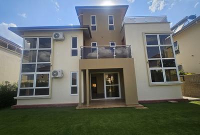 4 Bed Townhouse with En Suite in Runda