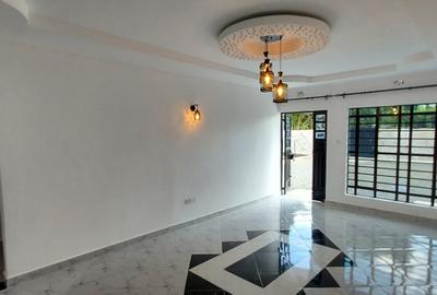 4 Bed House with En Suite at Rimpa